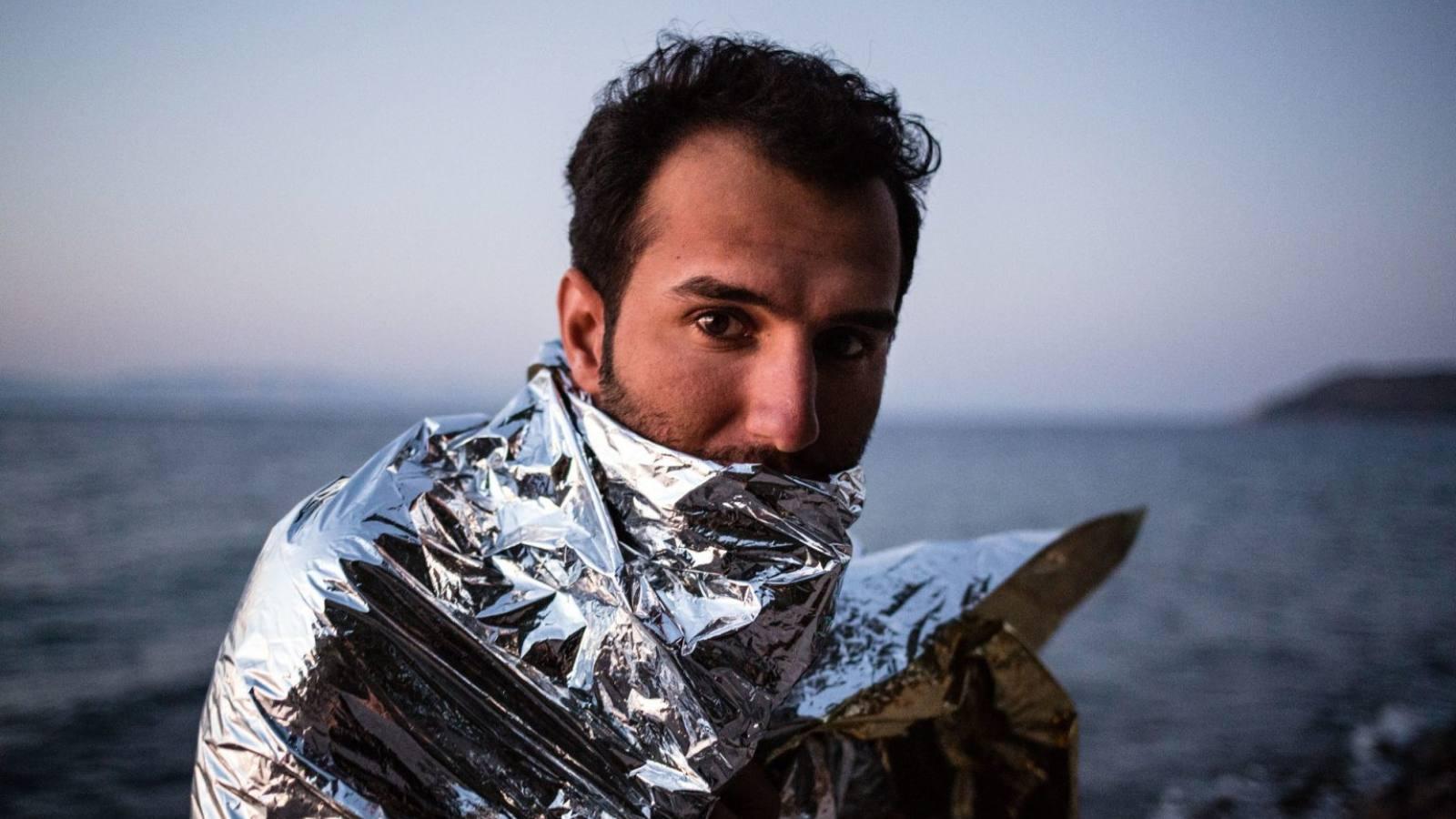 Lesbos, Grèce. Personne migrante © Kristof Vadino