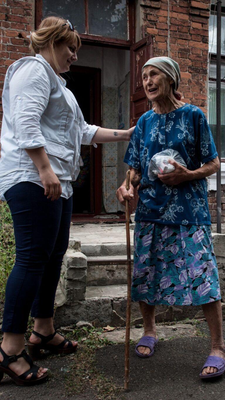 Provision of healthcare services for conflict affected populations in Luhansk oblast. Ukraine, 2017 © Evgeniy Maloletka