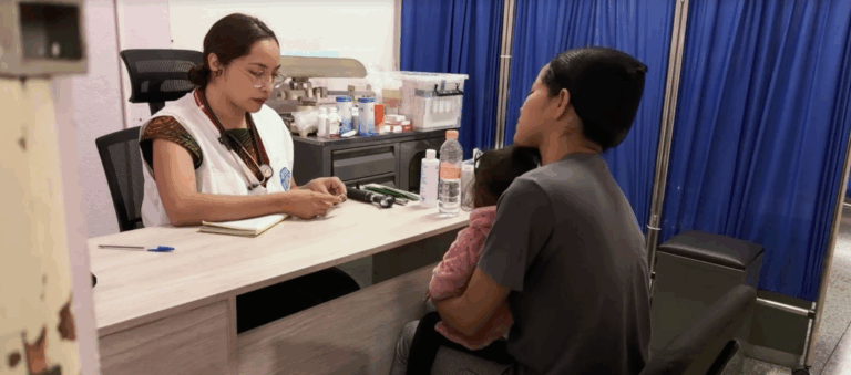 Depuis que les États-Unis ont durci leur politique migratoire, de plus en plus de personnes d’Amérique latine se retrouvent au Mexique. Nos équipes accompagnent les populations migrantes dans plusieurs centres d’accueil. Reportage de SRF à Mexico City © RTS