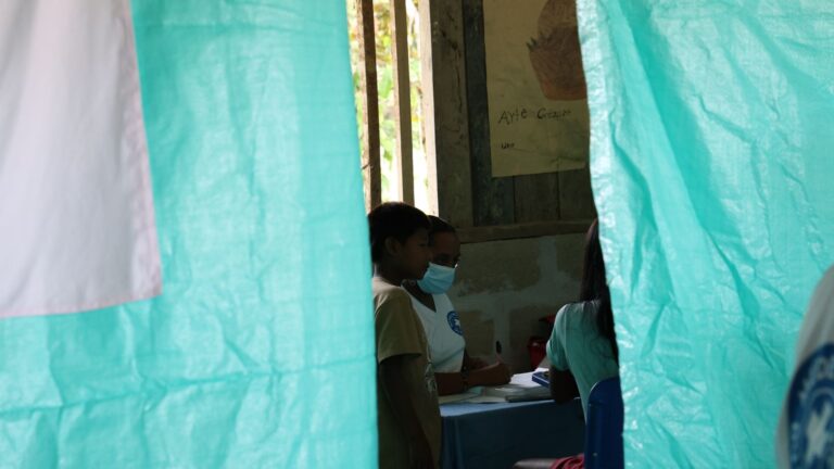 Clinique mobile suite au séisme du 10 août 2026. Quibdó dans le département de Chocó © MdM