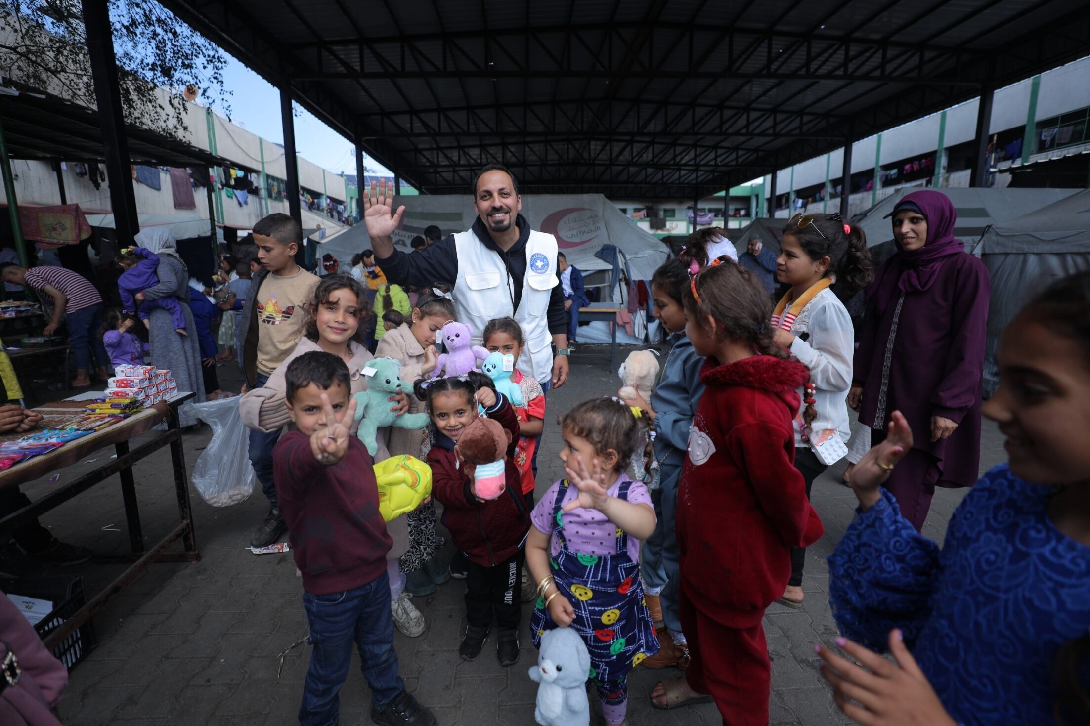 Alaa, Field Coordinator in Gaza für Médecins du Monde, bei Freizeitaktivitäten, die für die Aid organisiert wurden. April 2024 © MdM